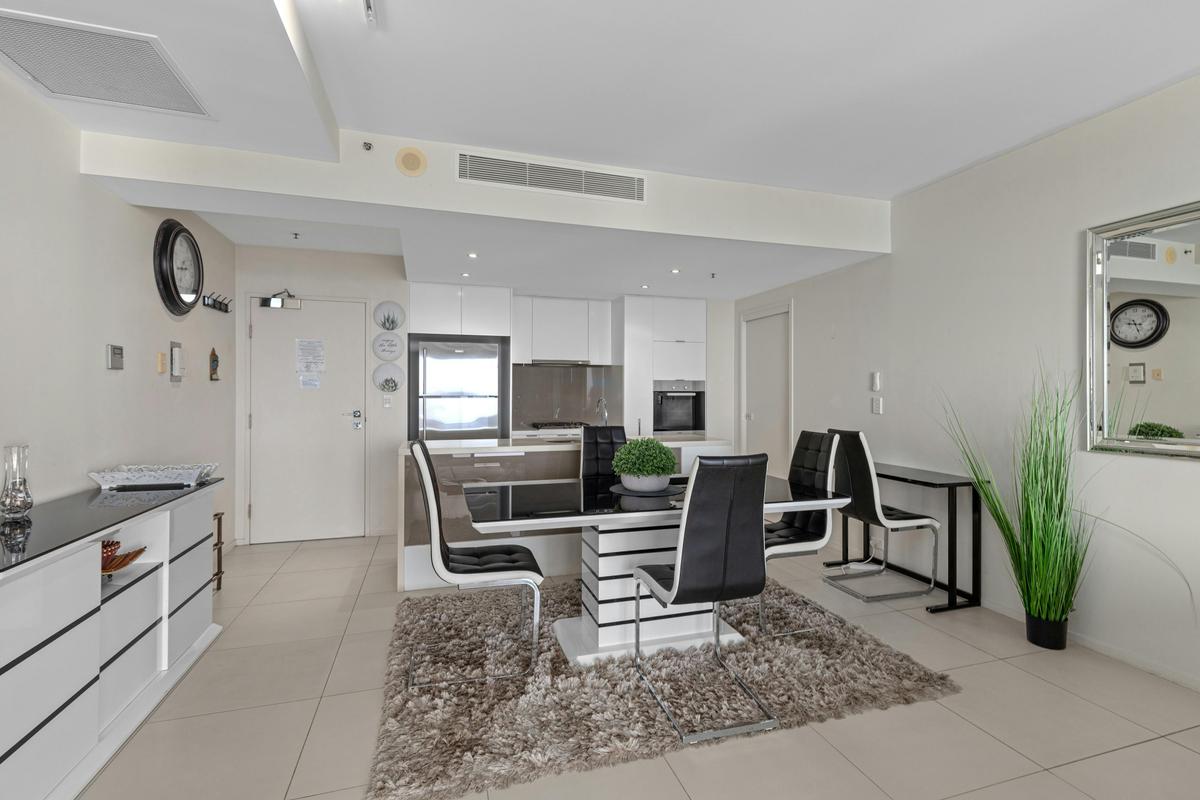 1 Bedroom Ocean View Apartment