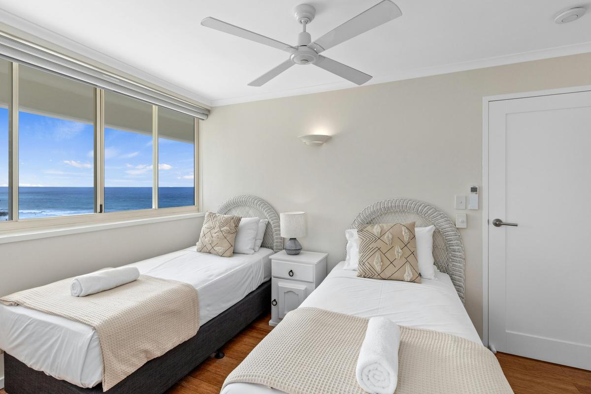 Superior 3 Bedroom Ocean View Apartment