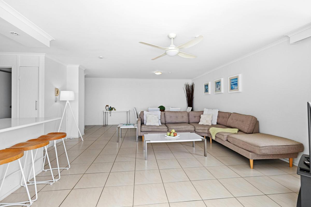2 Bedroom Ocean View Apartment