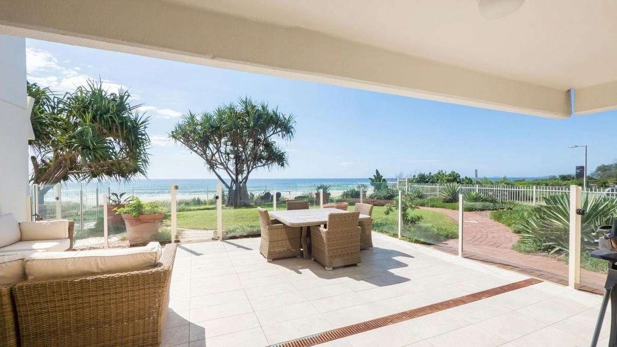 Superior 2 Bedroom Ocean View Courtyard Apartment