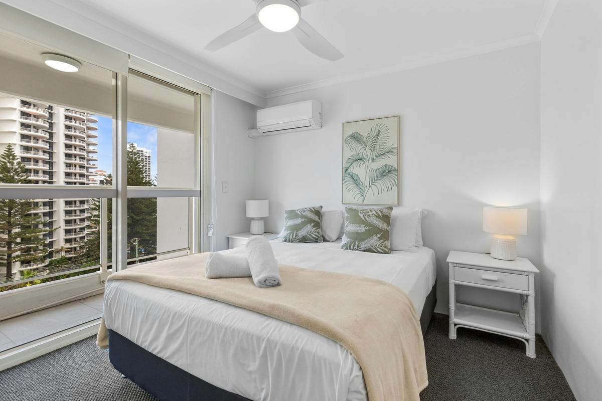 Superior 3 Bedroom Ocean View Apartment