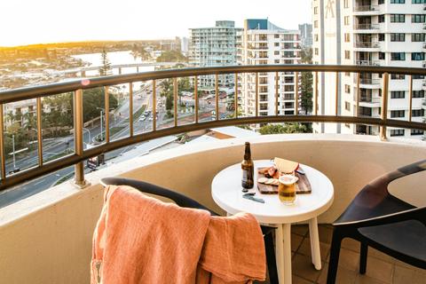 2 Bedroom Deluxe Apartment