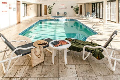 2 Bedroom Deluxe Apartment