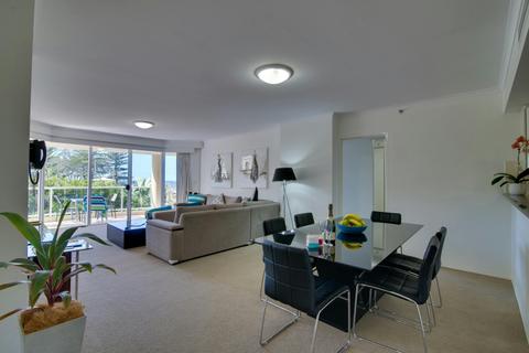 2 Bedroom Garden-View Apartment