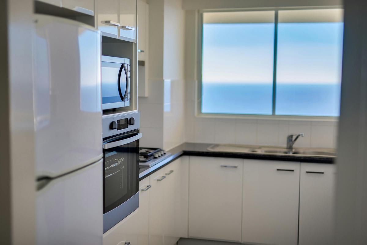 2 Bedroom Ocean View Apartment