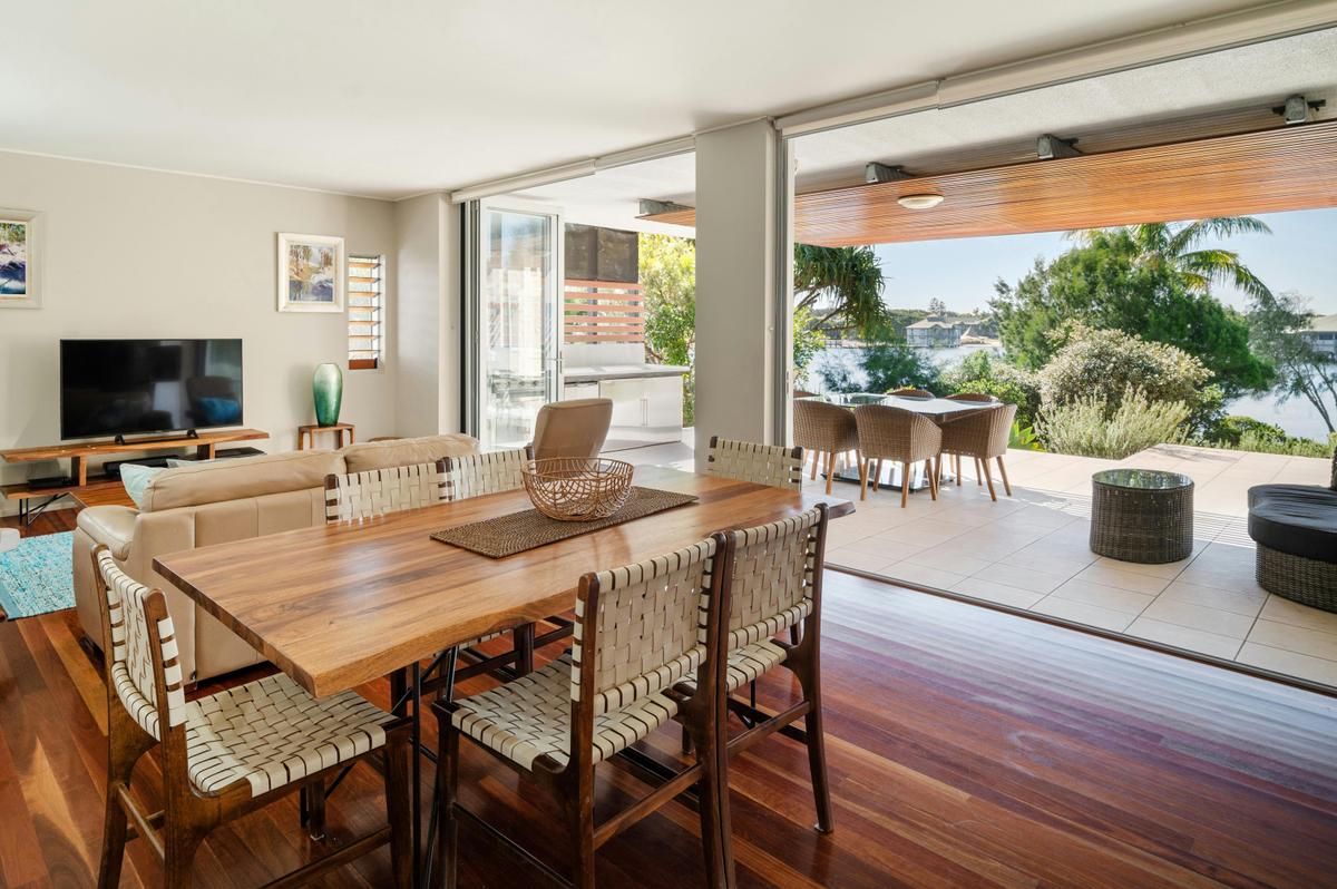 2 Bedroom Lagoon View Apartment