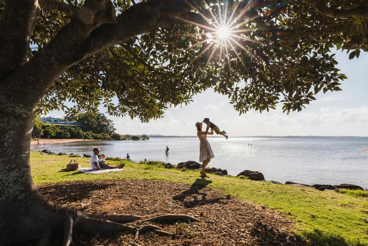 Family Picnic at Wellington Point Recreation Reserve | Redlands Coast