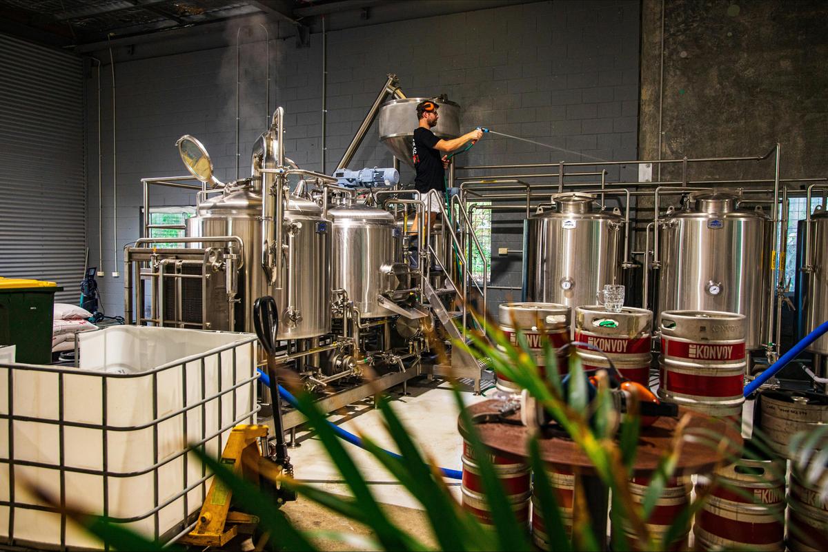 Young Giants Brewing brew kit