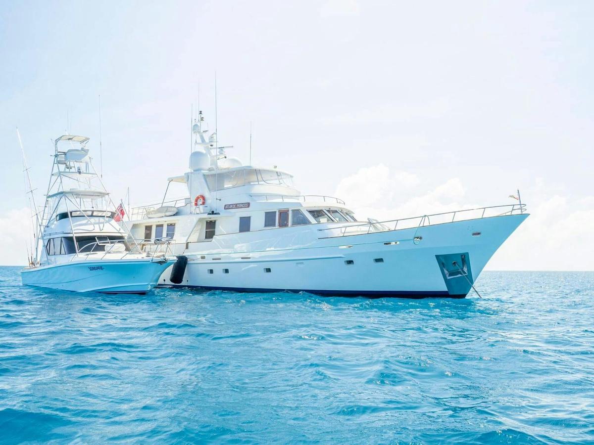 Great Barrier Reef – Lizard Island Superyacht Charter – 6 Nights