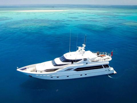 YOTSPACE Yacht Charters - Cairns