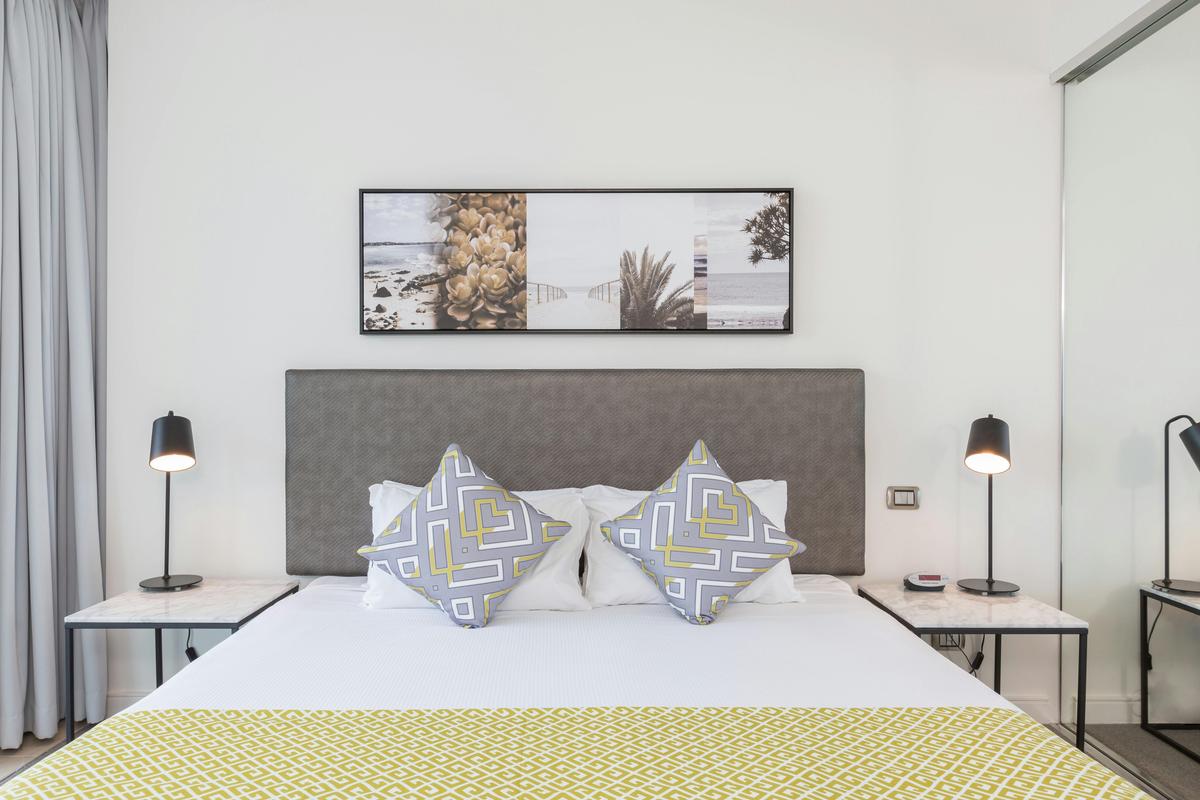 1 Bedroom Apartment