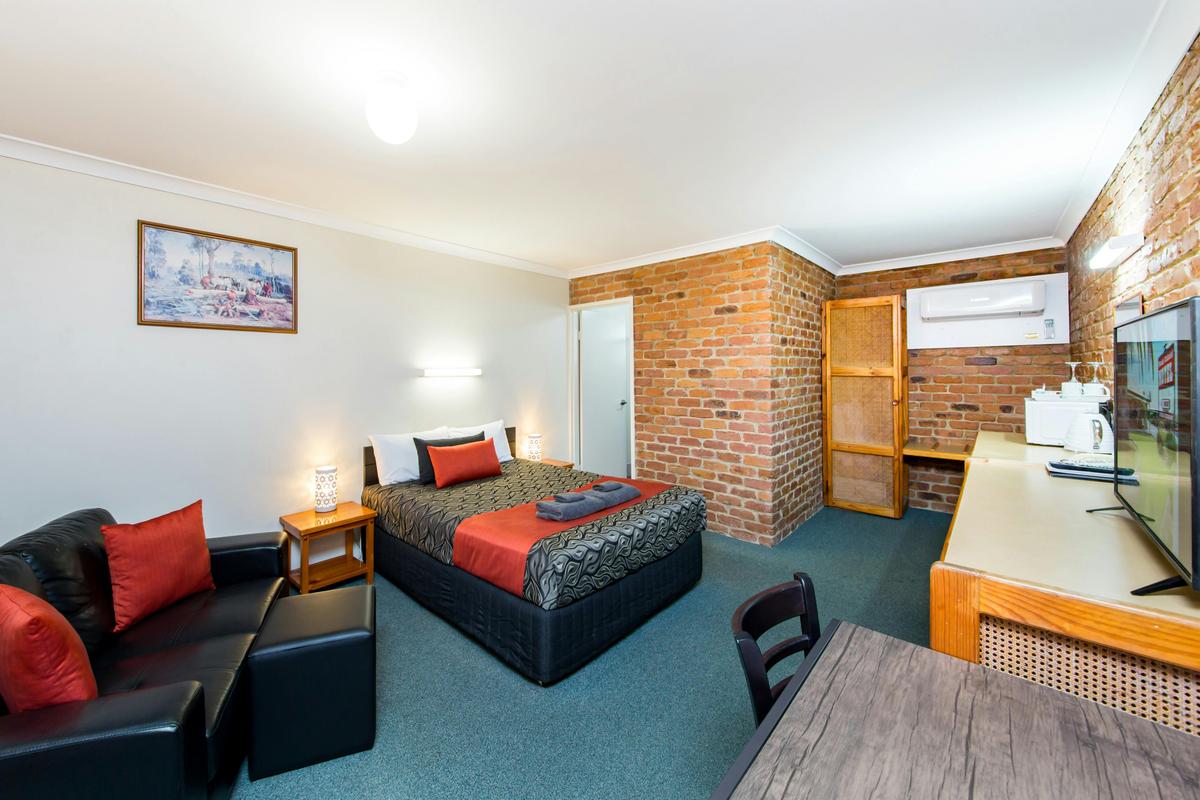 Queen Room