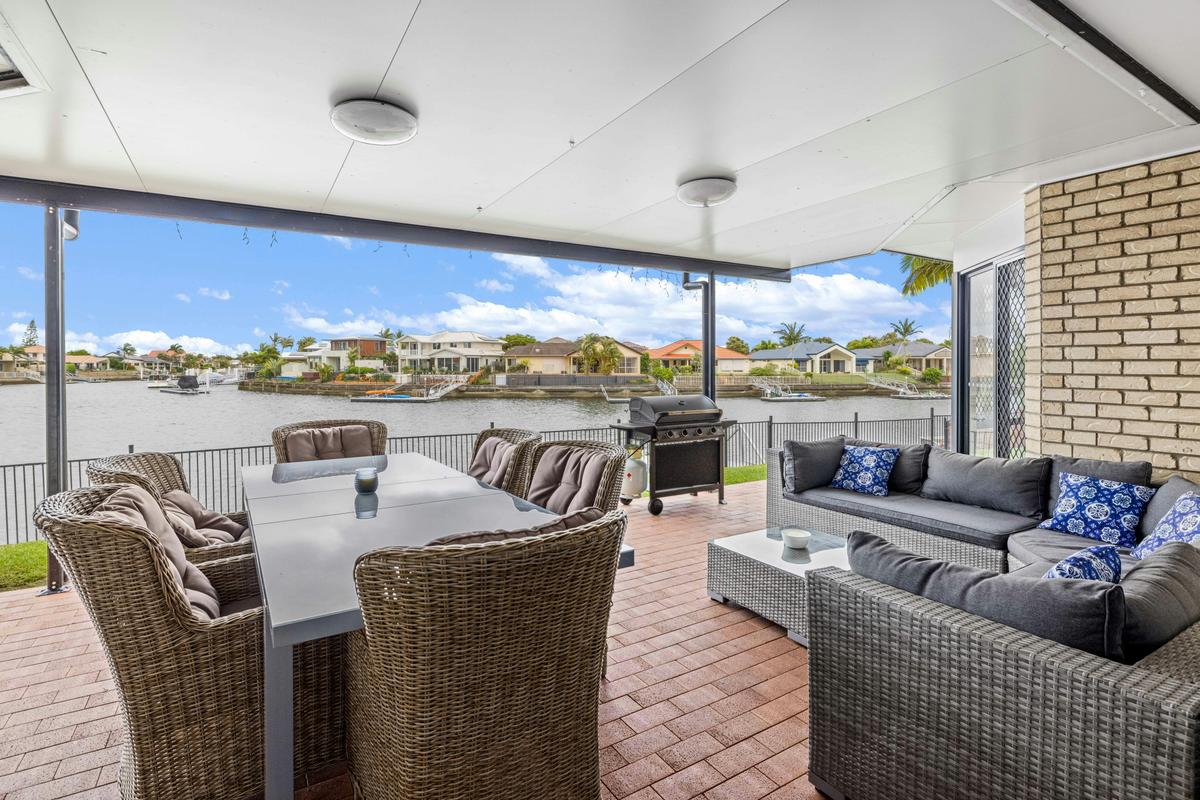 Outdoor entertainment area