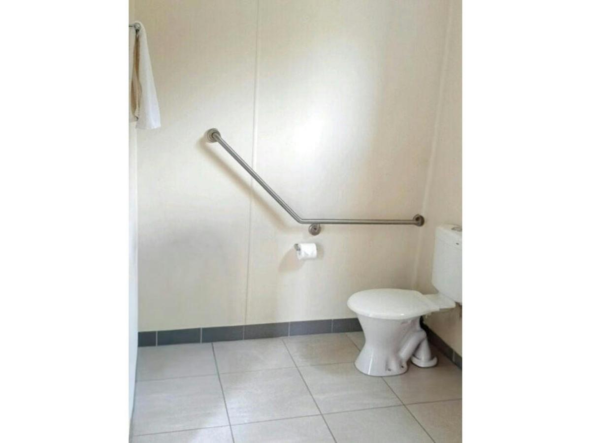 Deluxe Wheel Chair Friendly Cabin
