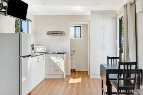 Deluxe Twin Cabin