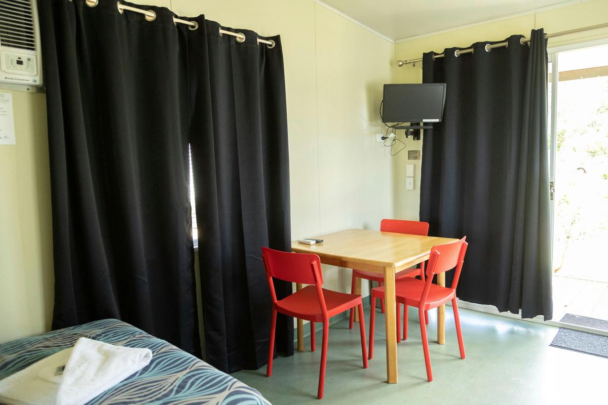 Regular Cabin