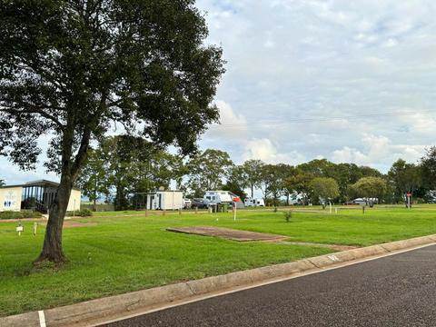 Powered Drive Thru Site