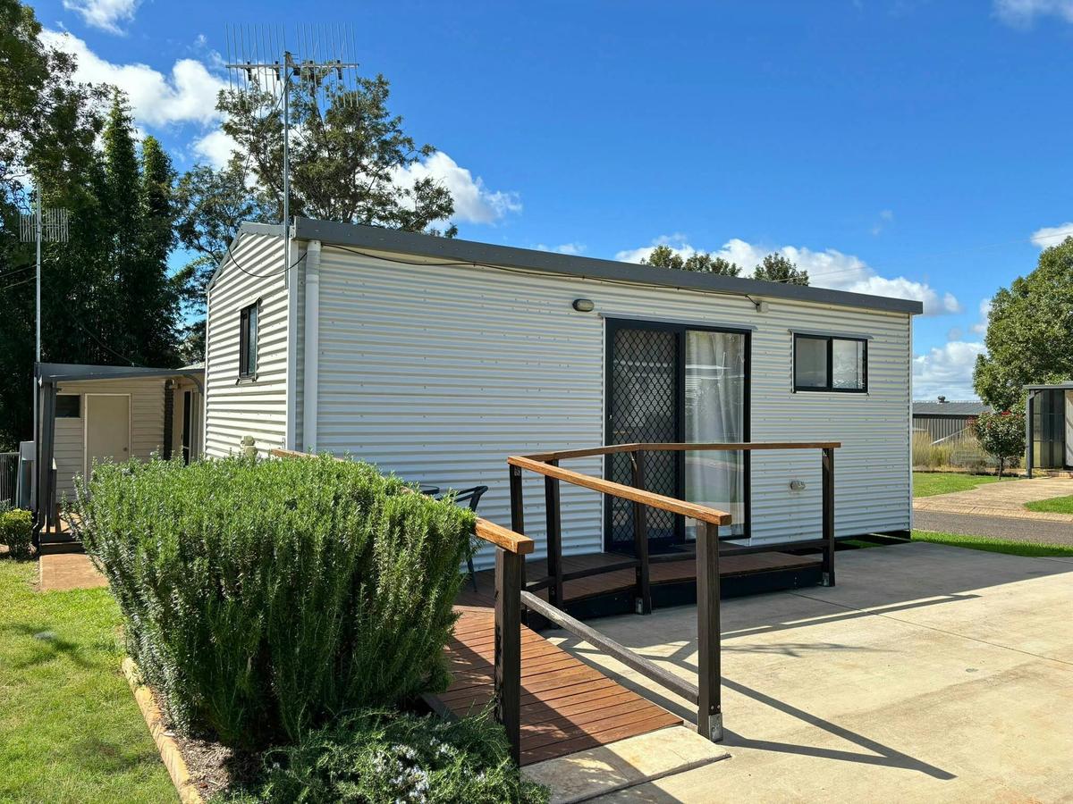 Deluxe Wheel Chair Friendly Cabin