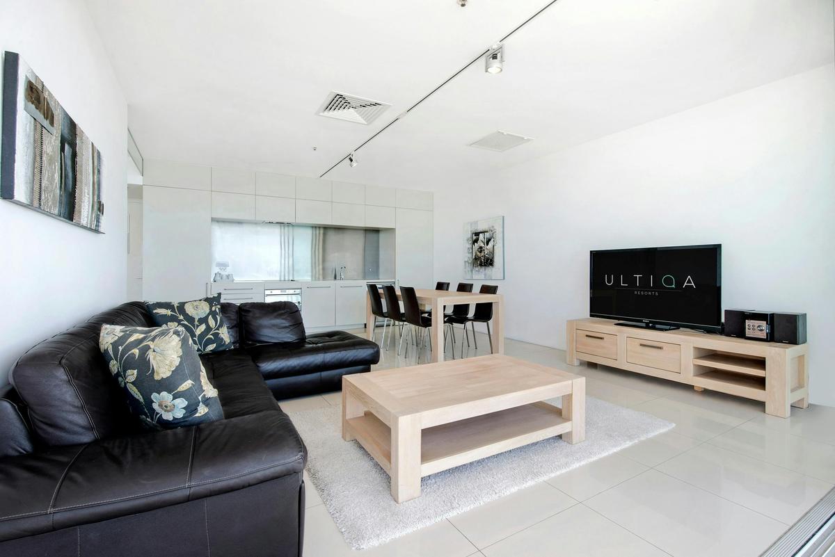 Two-Bedroom Ocean View Apartment