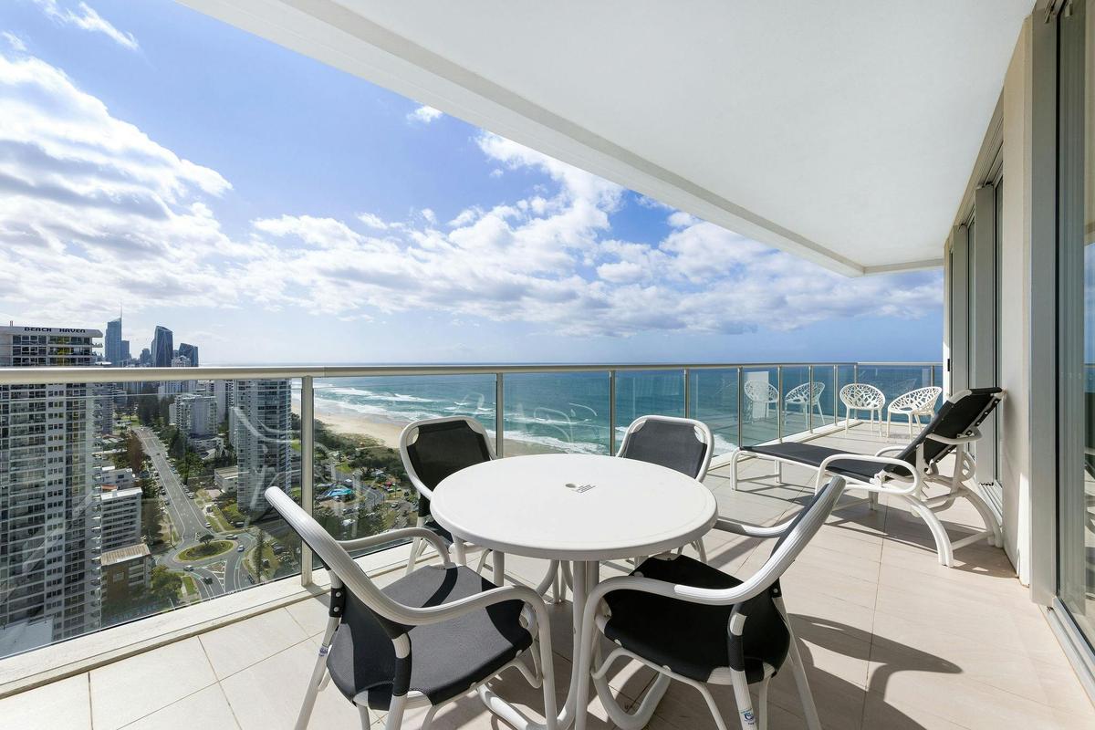 Three-Bedroom Ocean View Suite