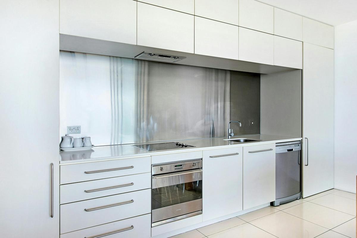 Two-Bedroom Ocean View Apartment