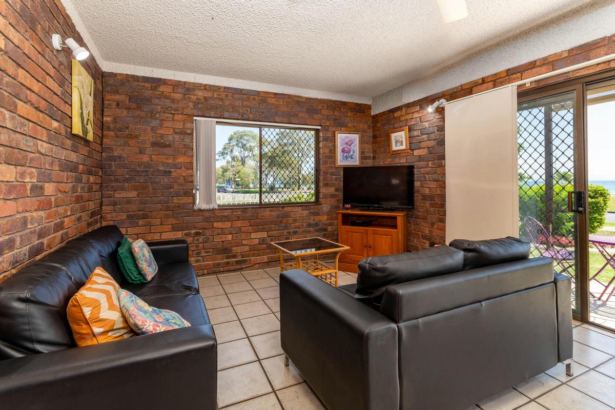 Lounge room