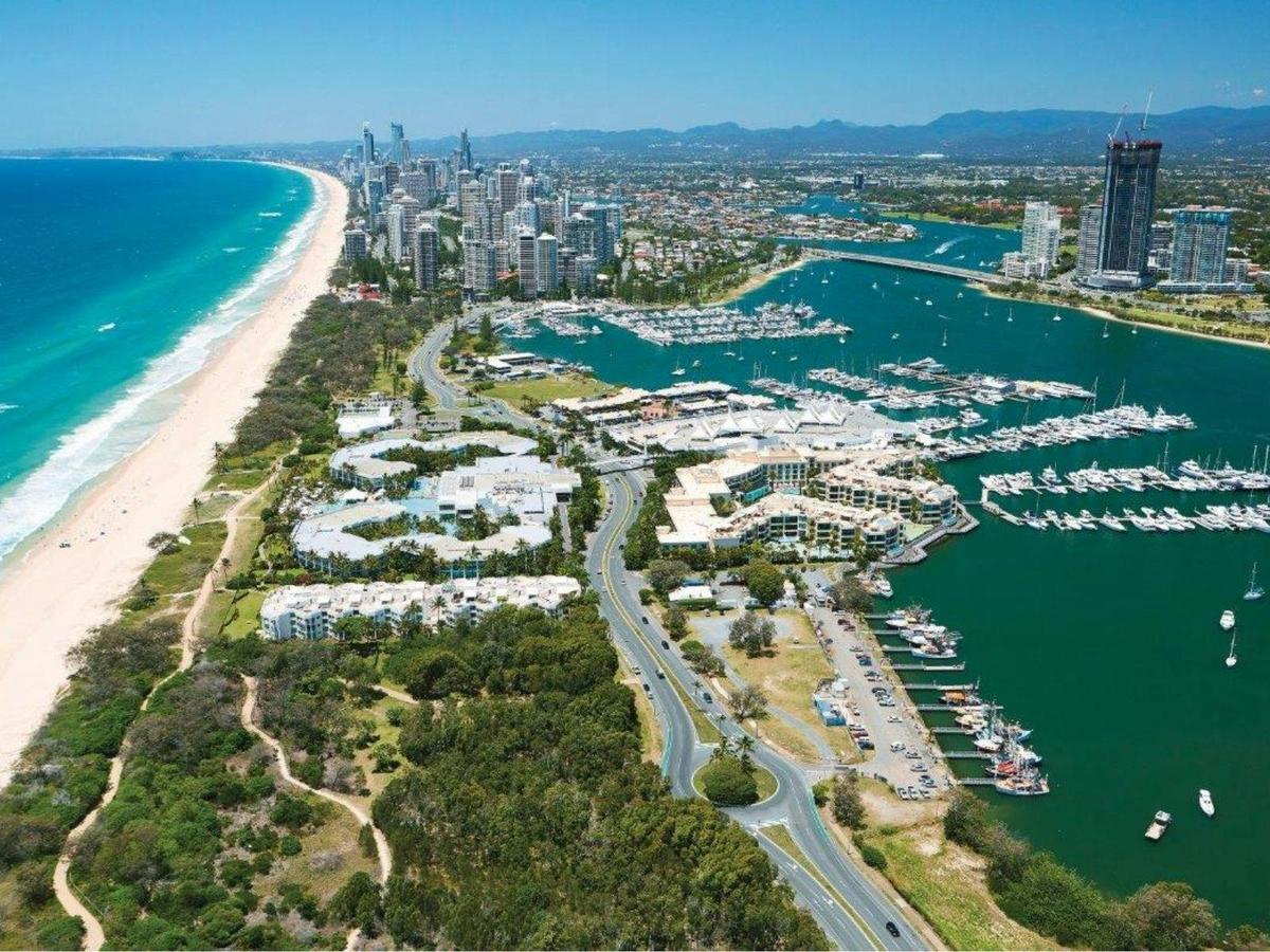 Gold Coast Superyacht Charter – 3 Nights