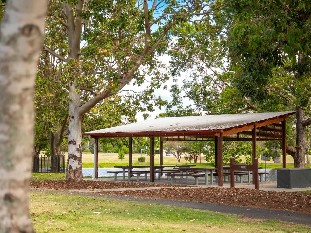 Experience Somerset - Yowie Park Picnic facilities