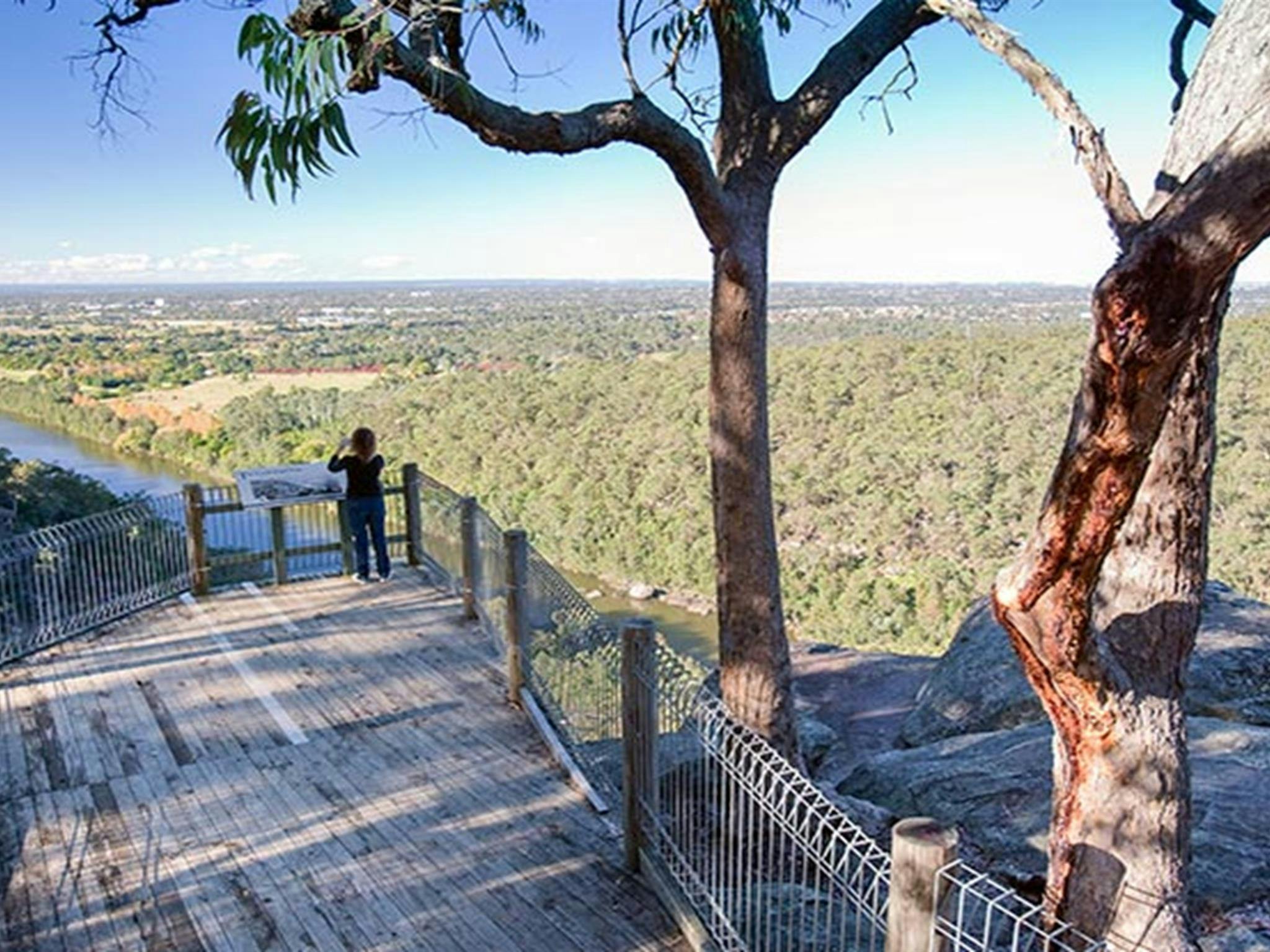 Portal lookout, Blue Mountains National Park. Photo credit: Nick Cubbin &copy; DPIE