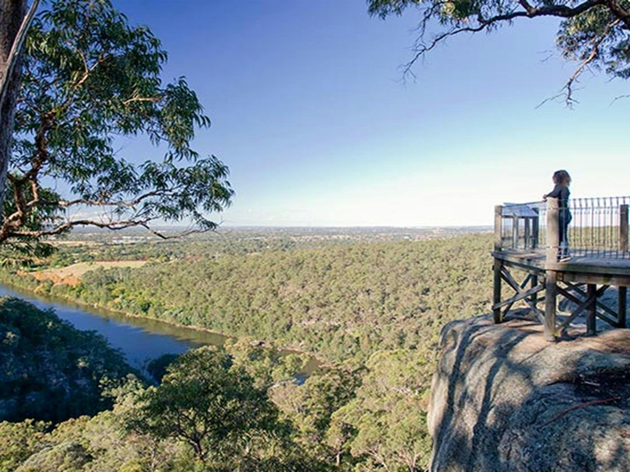Portal lookout, Blue Mountains National Park. Photo credit: Nick Cubbin &copy; DPIE