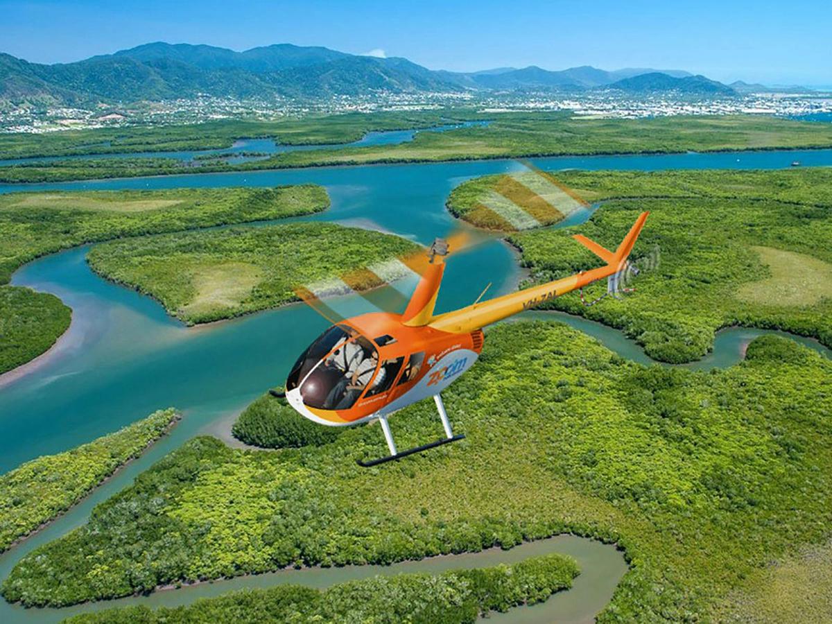 Zoom Around Cairns - 10 minute City Scenic Flight