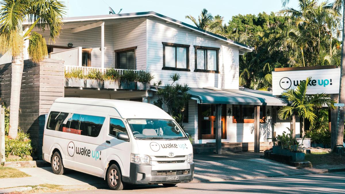 Wake Up! Byron Bay runs a complimentary shuttle bus for guests regularly throughout the day.