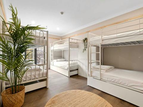 Azzurro Potts Point