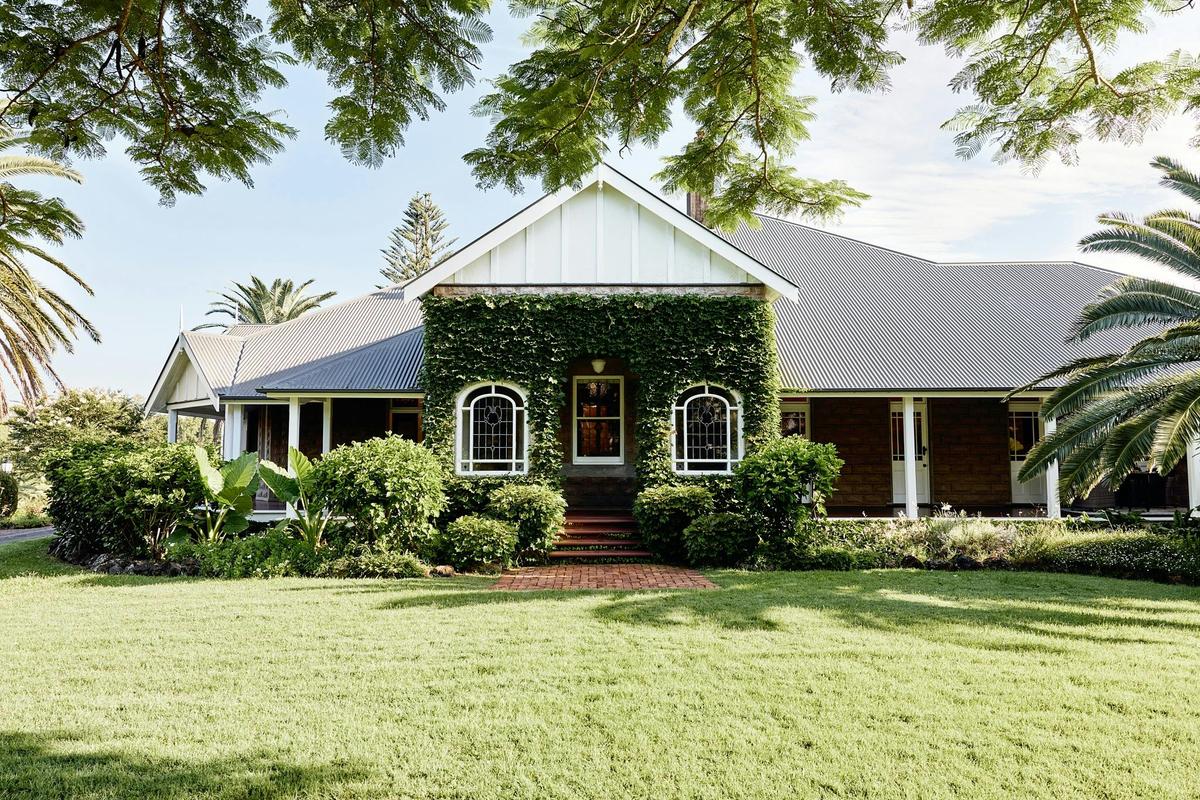 Hinterland House est. 1906