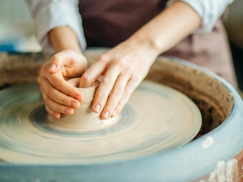 Introduction to Ceramic Wheel Throwing Clay Workshop
