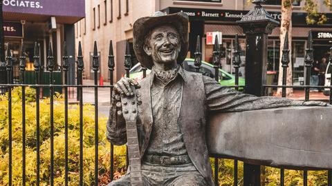 Smoky Dawson Bronze Statue
