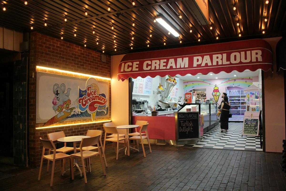 The Original Ice Creamery Kiama Festoon Lighting