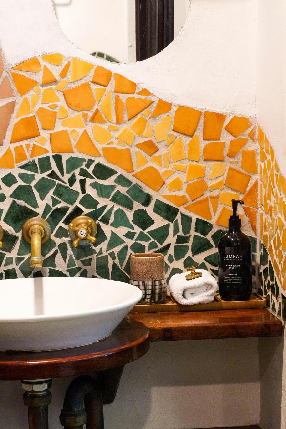 Mosaique Sink - Balinese Bungalows