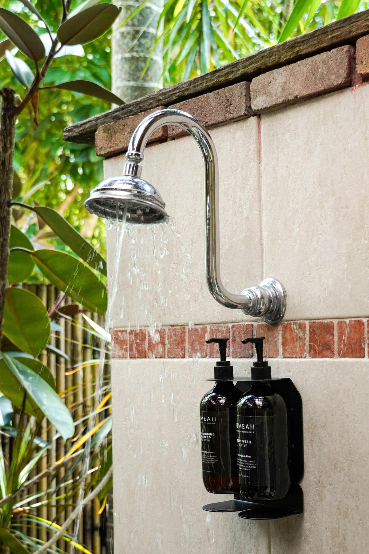 Dragonfly's Rest Outdoor shower