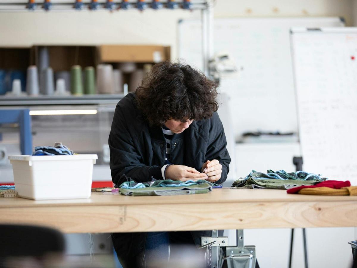 Brood Knitwear - Hand Finishing in the Studio