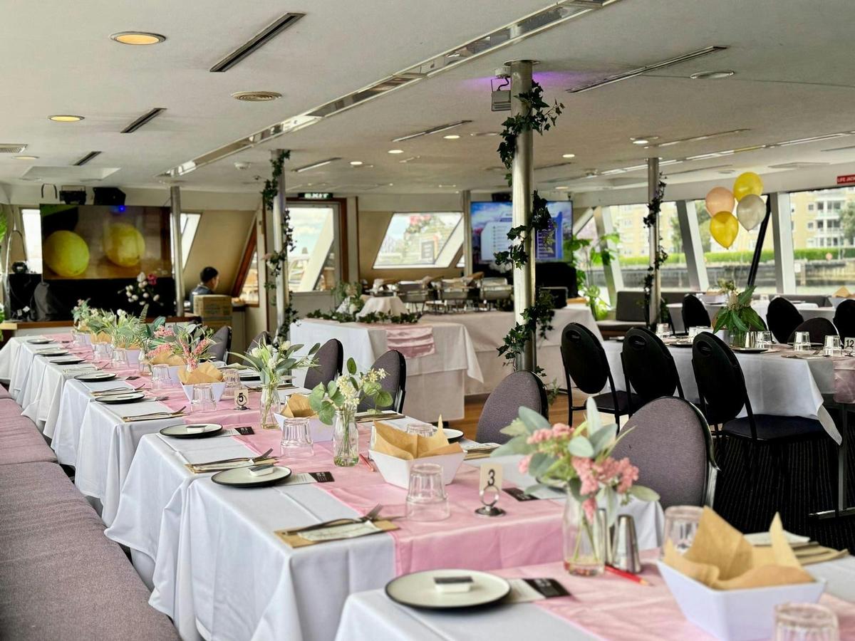 Melbourne Cup Lunch Cruise with Vagabond Cruises