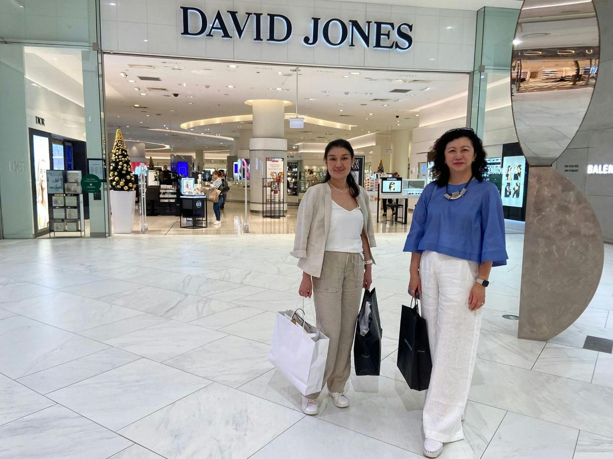 Brisbane City Shopping & Styling Tour, Queen Street Mall