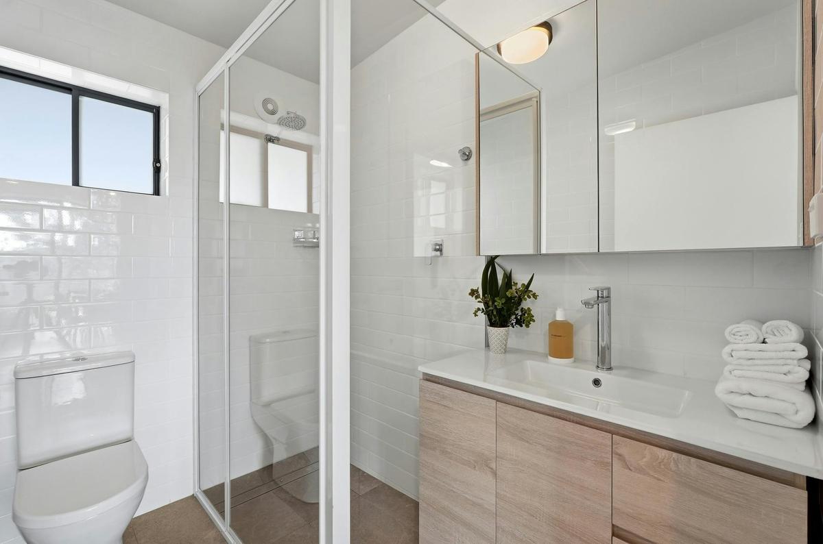 Bright Main Bathroom