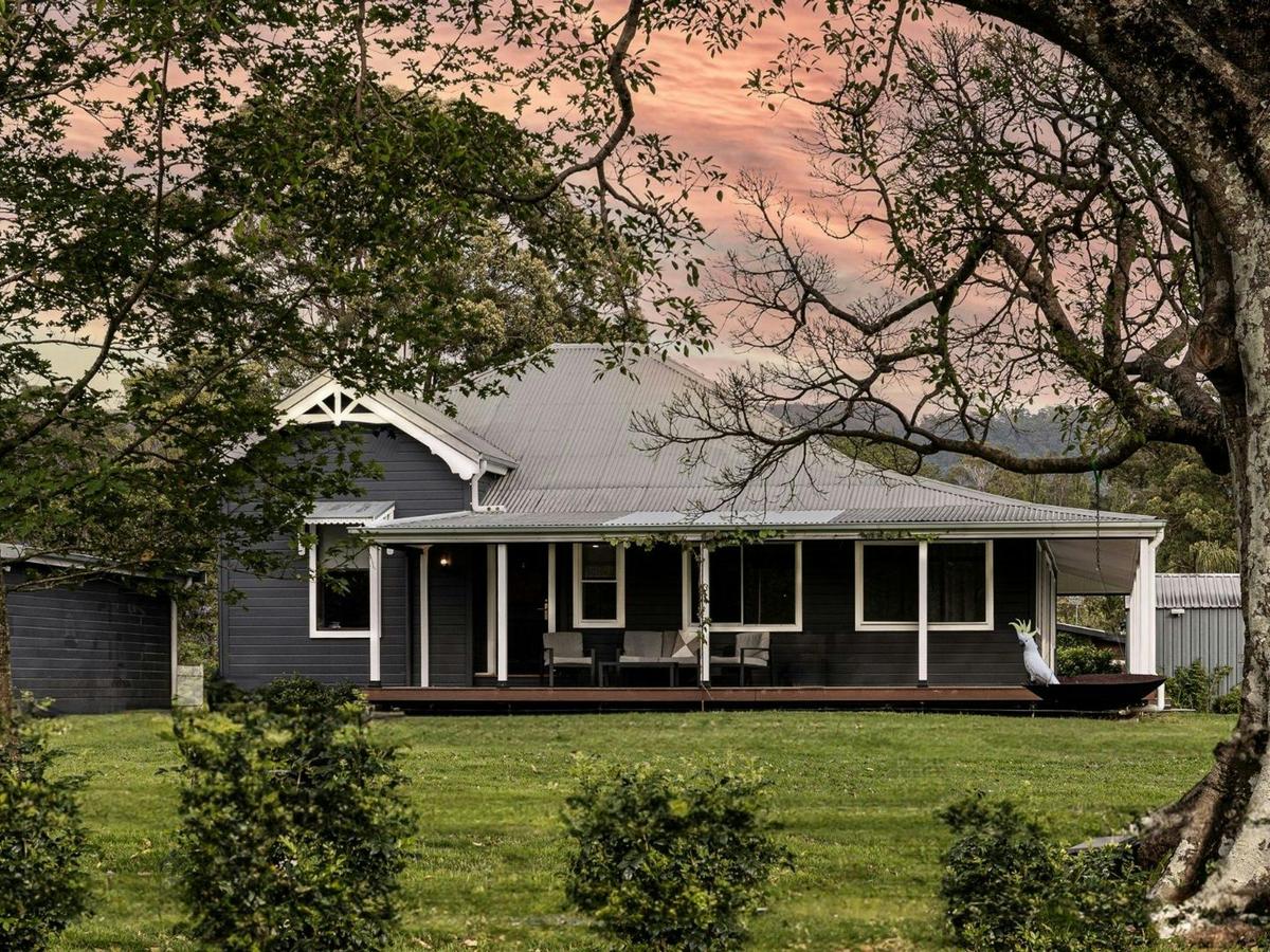 Jasper Valley House | Beautifully restored historic home | Wrap around verandah | Garden area