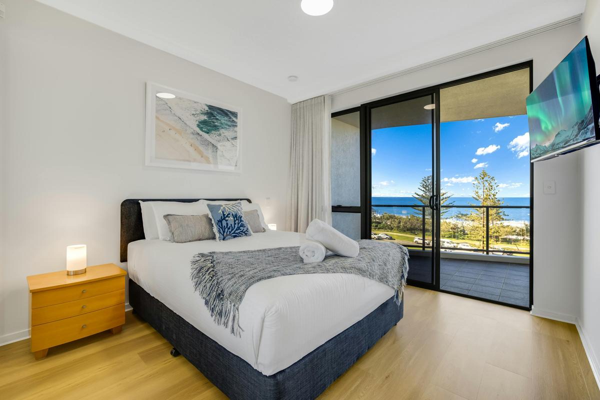 Meridian Alex Beach 2/br