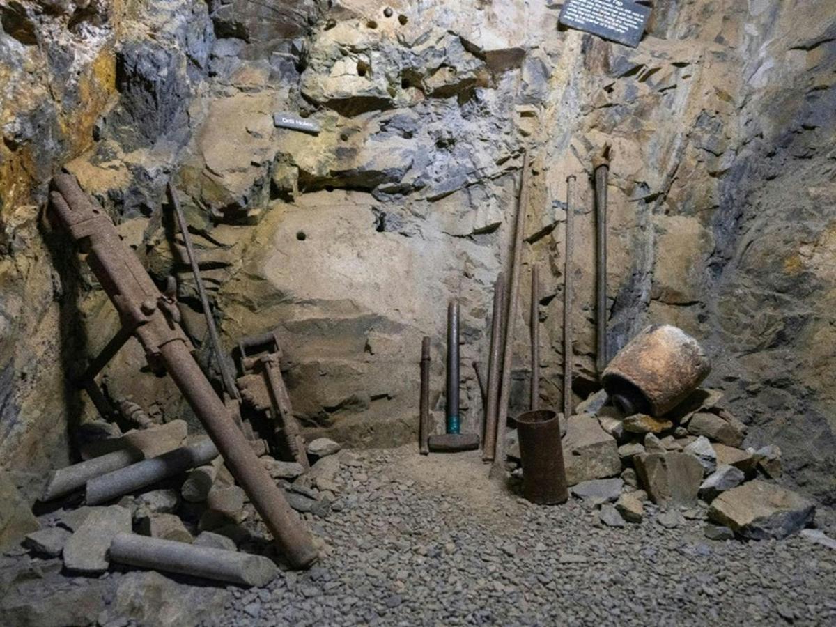 Bald Hill tourist mine