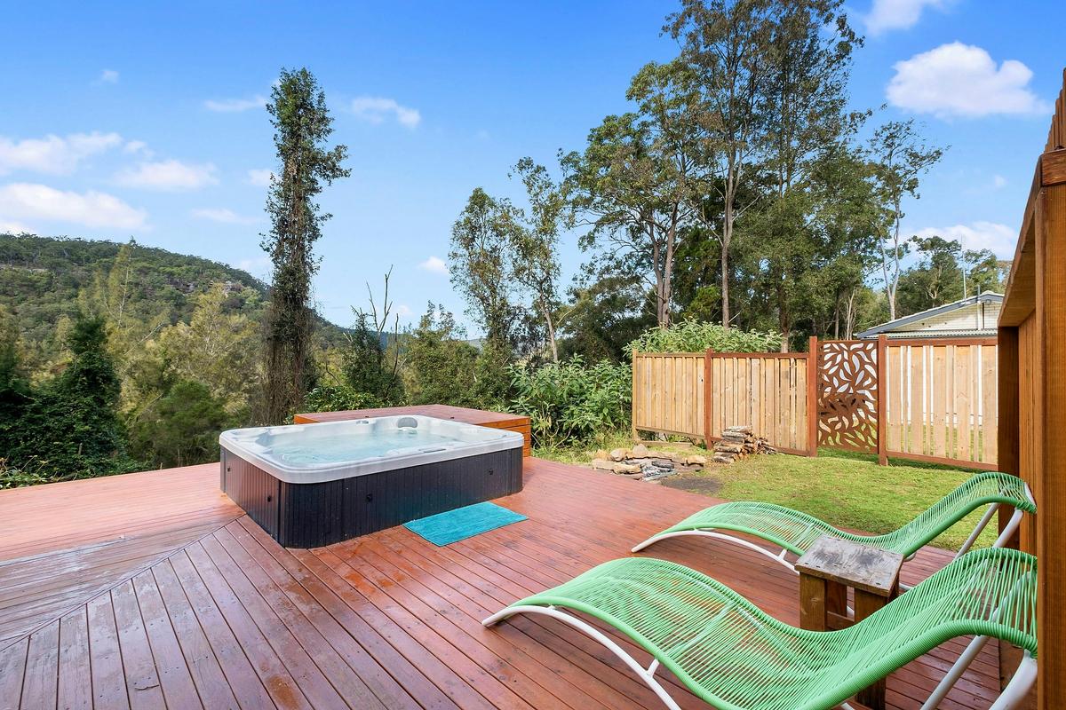 Scribbly Gum Cottage with outdoor spa