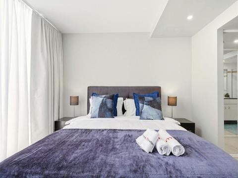 MetaWiseBnB Luxury North-Facing Near Beach