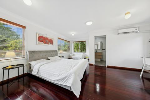 MetaWise Cozy Room in Shared Home