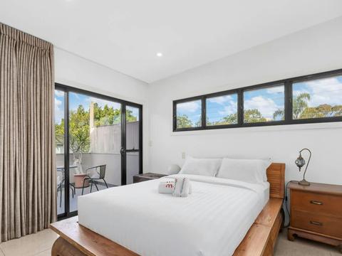 MetaWiseBnB Bondi Junction Penthouse Style